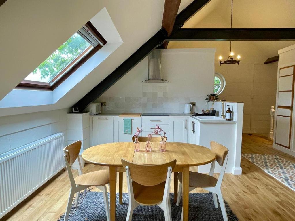 The Coach House Harthill